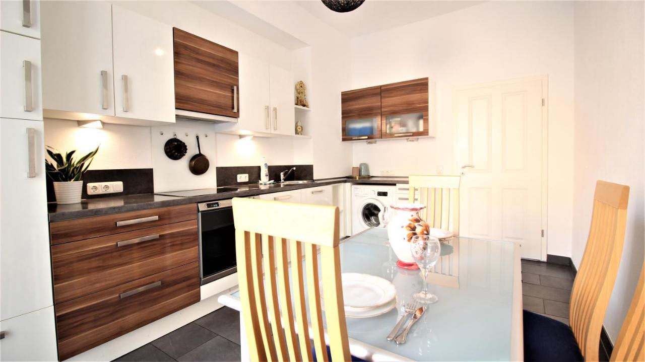 ➤Private Room - Heart Of Downtown With Terrace Würzburg Buitenkant foto